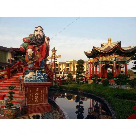 รับเหมาก่อสร้างแนวหมู่บ้านจีนจำลอง รับเหมาก่อสร้างแนวหมู่บ้านจีนจำลอง